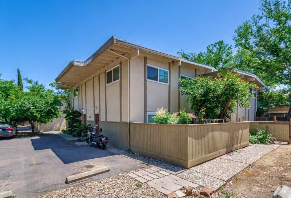 1422 Drake Dr, Davis, CA 95616 Apartments in Davis, CA