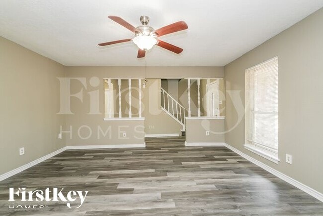 Foto del edificio - 23323 Whispering Willow Dr