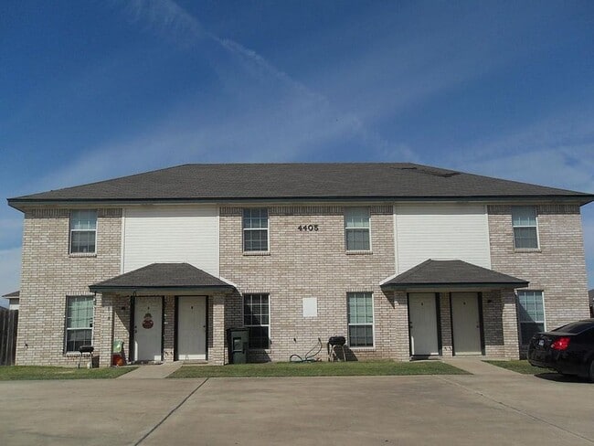 Foto del edificio - 4405 Abigail Dr