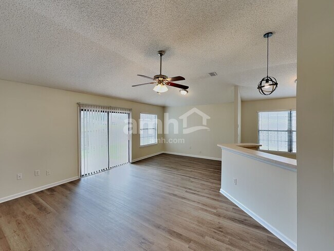 Foto del edificio - 3747 Alcove Dr