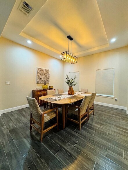 Foto del edificio - 2301 Lemonwood St