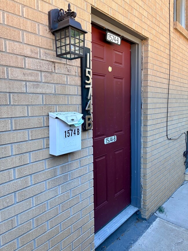 Building Photo - 1574 Tamarac St