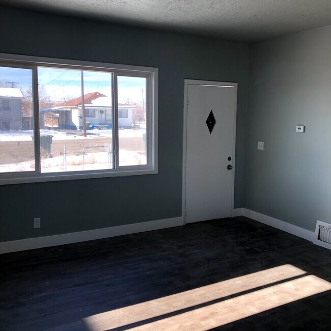 Building Photo - 357 S 100 W