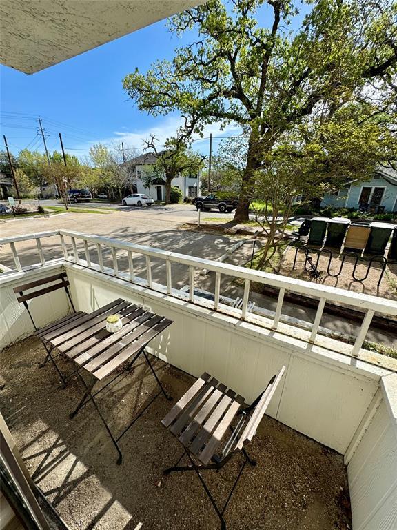 Building Photo - 3115 Helms St