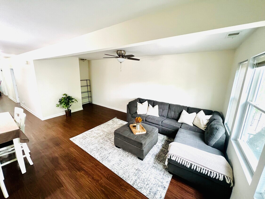 Foto principal - 1821 W Cullerton St