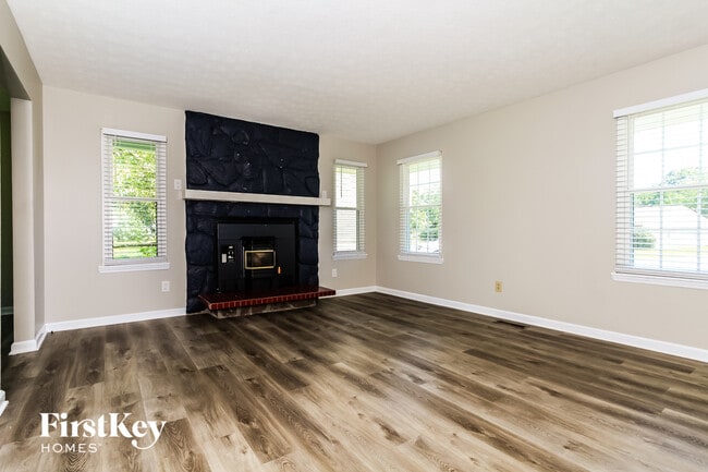 Building Photo - 2320 Firth St