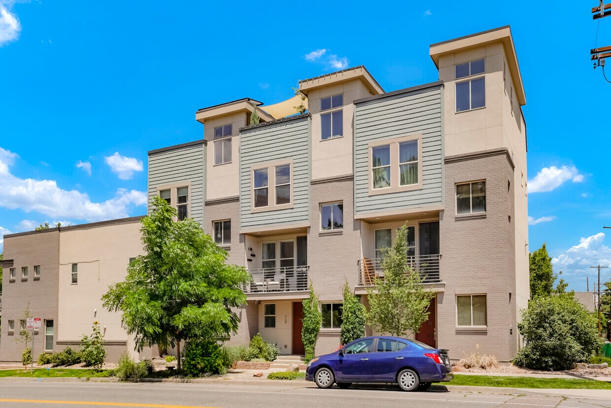 Foto principal - 715 E 22nd Ave