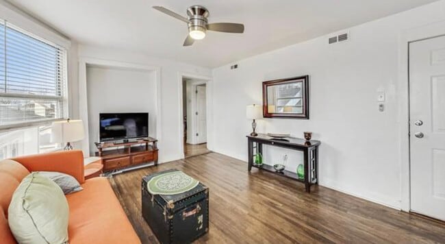 Foto del edificio - 1936 N St Louis Ave