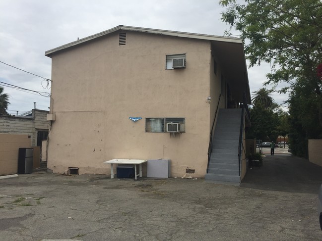 Foto del edificio - 1408 N Las Palmas Ave