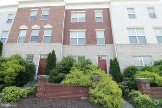 Building Photo - 22702 Parkland Farms Terrace
