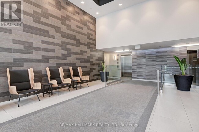 Photo du bâtiment - 1238 Dundas St E