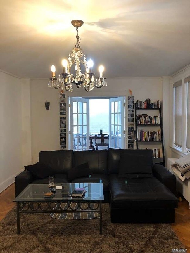 Foto del edificio - 4414 Cayuga Ave