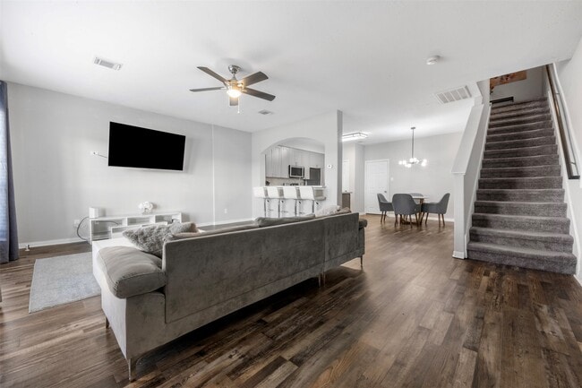 Foto del edificio - 1413 TX-146