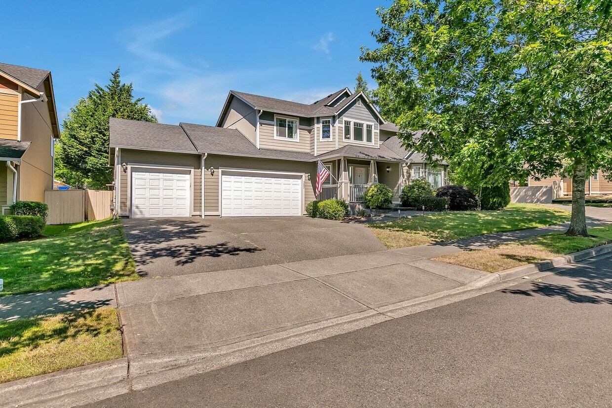 Primary Photo - Beautifully Updated 4-Bedroom Lacey Home