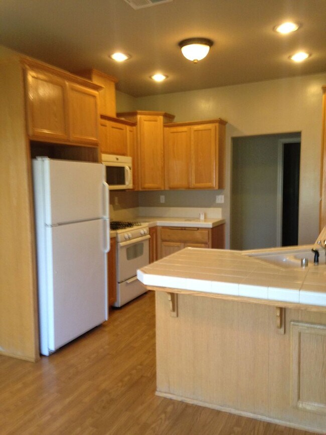 Foto del edificio - Beautiful 3BR/2BA Home in City
