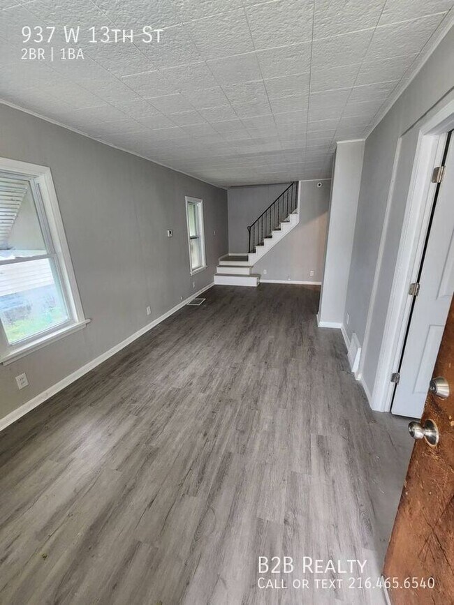 Foto del edificio - 937 W 13th St