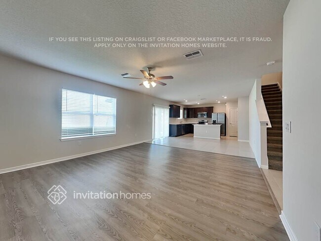 Foto del edificio - 3831 Spruce Creek Dr