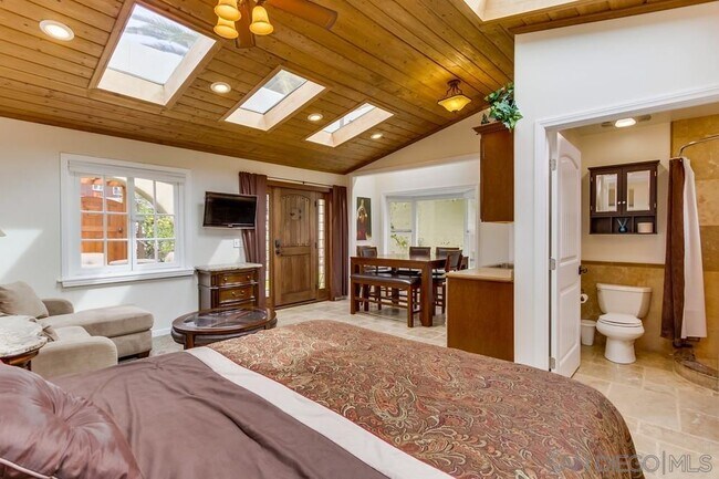 Foto del edificio - 2377 Linwood St