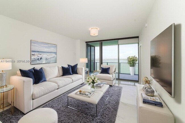 Foto del edificio - 700 NE 24th St