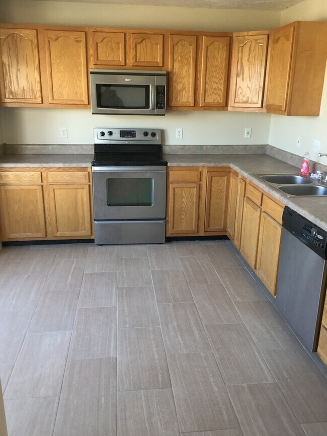 Building Photo - Home in Gibbs Community Available