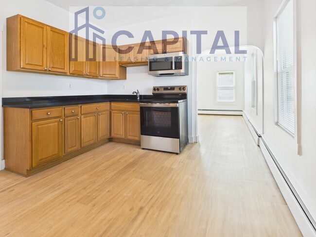 Photo - 37 Harris Ave (Cranston, RI) Townhome