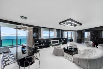 Building Photo - 18555 Collins Ave