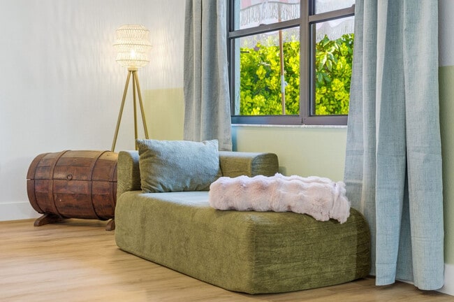 Foto del edificio - 6924 34th Ave W