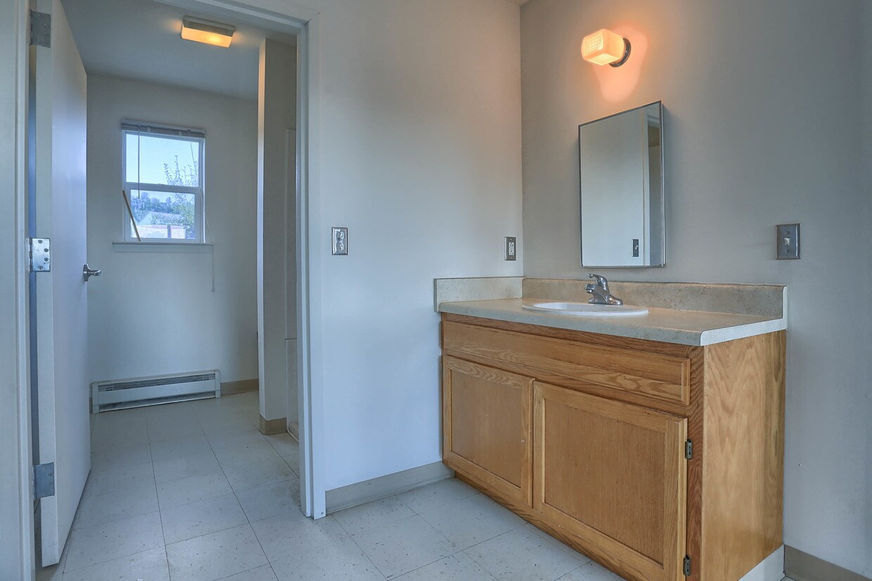 Foto del edificio - Jonathan Court Apartments