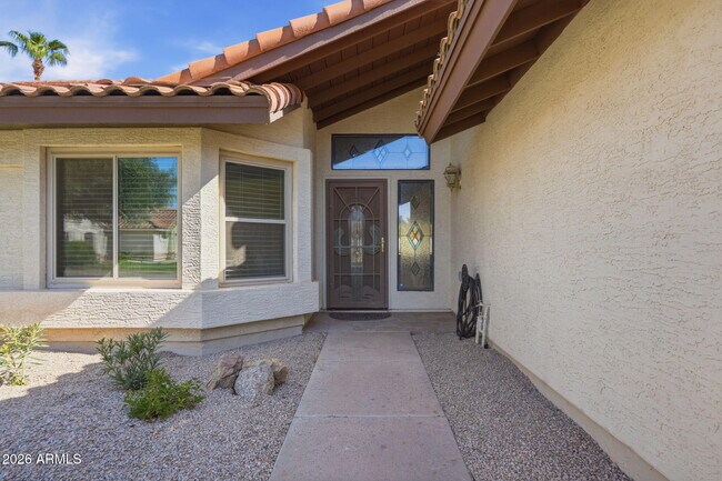Building Photo - 1365 N Diane Cir