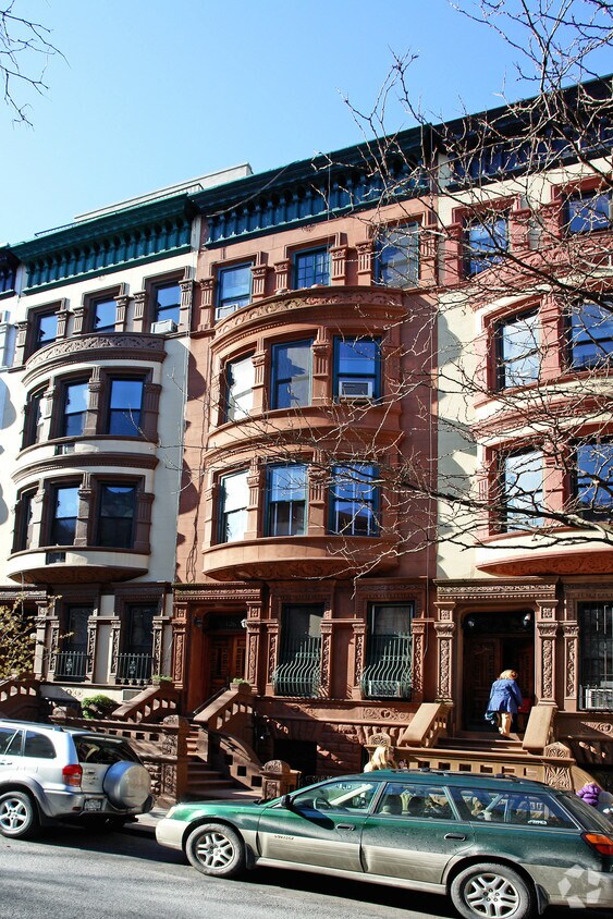 Building Photo - 126 W 80th St