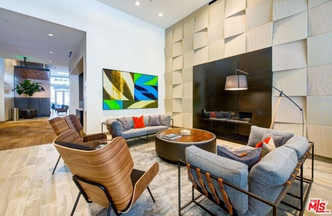 Foto del edificio - 1231 S Hill St