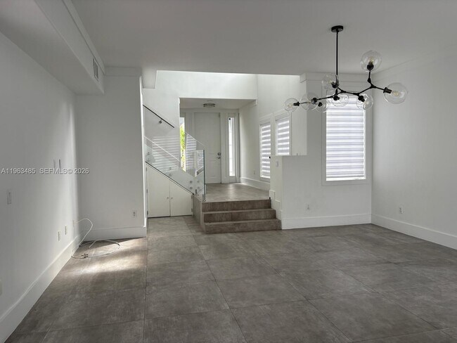 Foto del edificio - 3172 NE 211th St