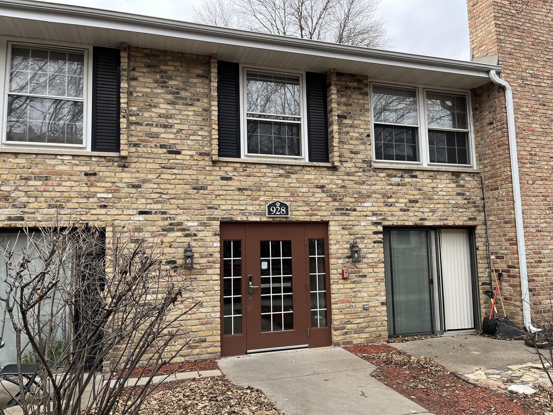 928 Westbrooke Way, Hopkins, MN 55343 Townhome Rentals in Hopkins MN