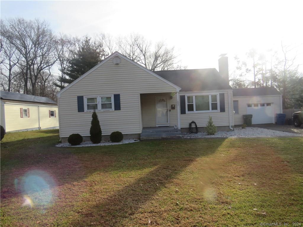 1082 Matianuck Ave, Windsor, CT 06095 House Rental in Windsor, CT