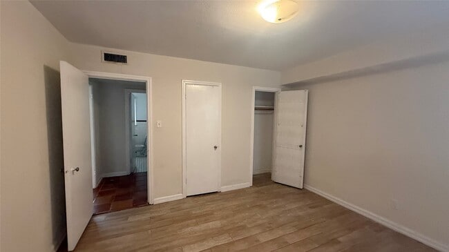 Building Photo - 1928 North Blvd