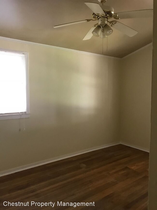 Building Photo - 3 br, 1 bath House - 2401 Monroe St