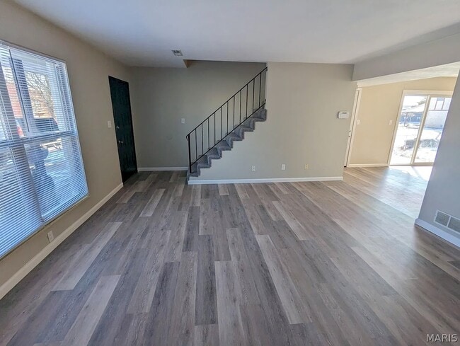 Foto del edificio - 709 Ganim Dr