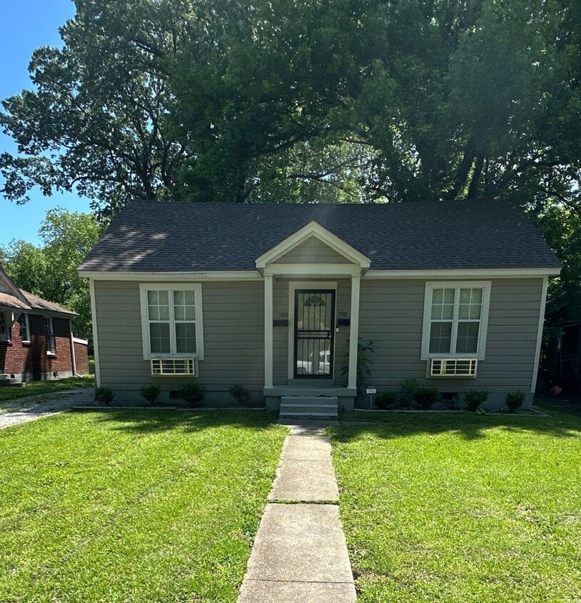 Foto principal - 790 Brower St