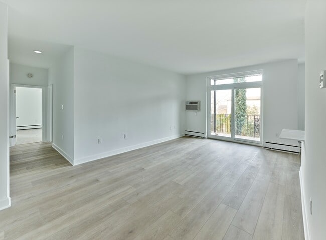 Plank flooring through out - Crestwood
