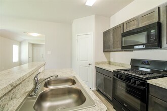 Building Photo - 13446 Musky Dr