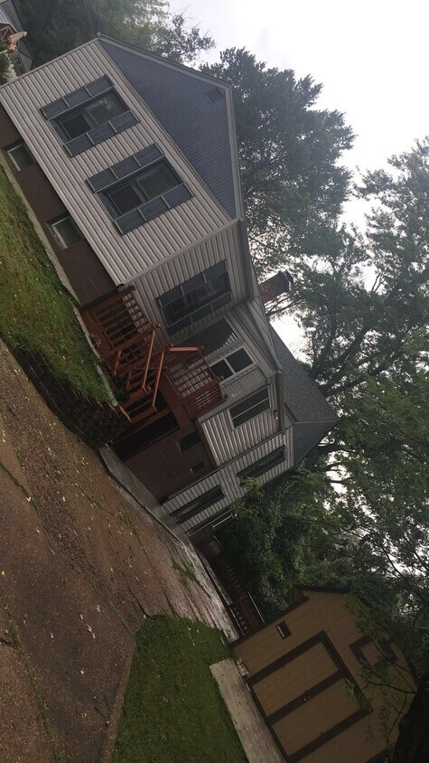 Foto principal - 617 Northview Dr
