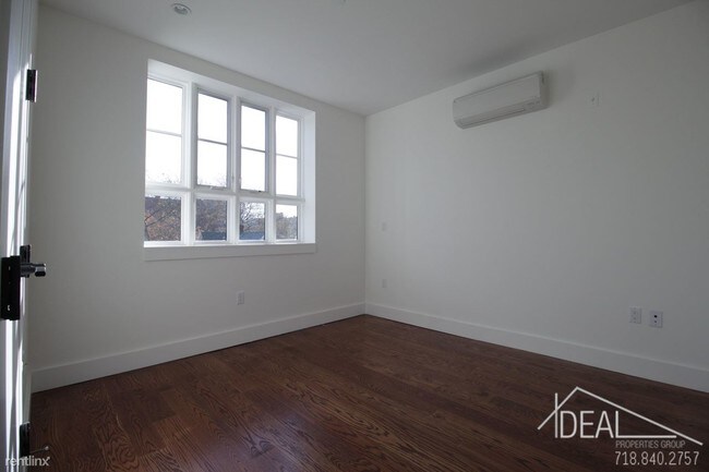 Foto del edificio - 184 Hawthorne St