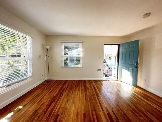 Foto del edificio - 3926 Kendall St