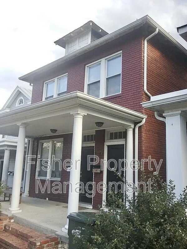Photo - 1514 Bainbridge St Apartment