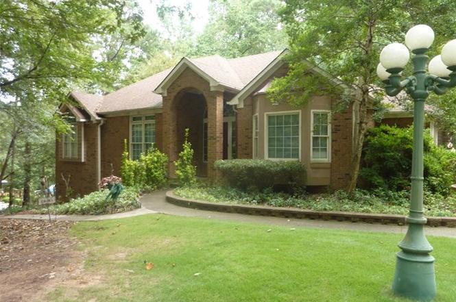 Primary Photo - 190 Longwood Dr, Jonesboro, GA, 30236