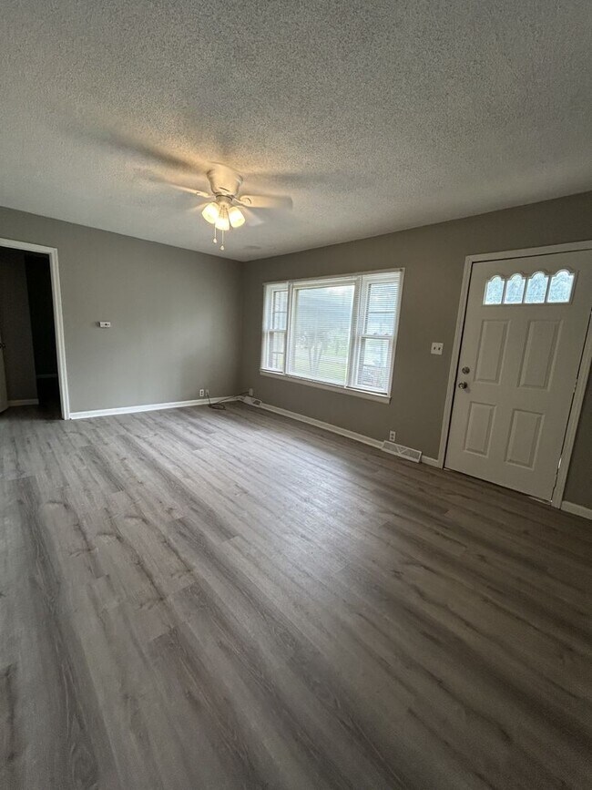 Foto del edificio - 806 W Kansas St