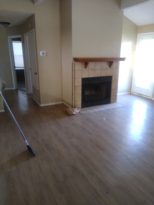 Primary Photo - 415 Valley Mills Dr