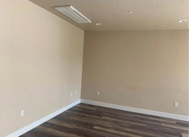 Foto del edificio - 3050 Maia Jane Ln