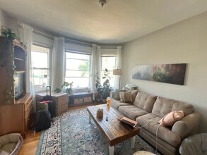 Building Photo - 182-184 Foster St