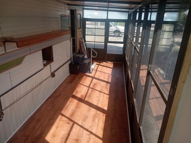 Building Photo - 30346 FL-78